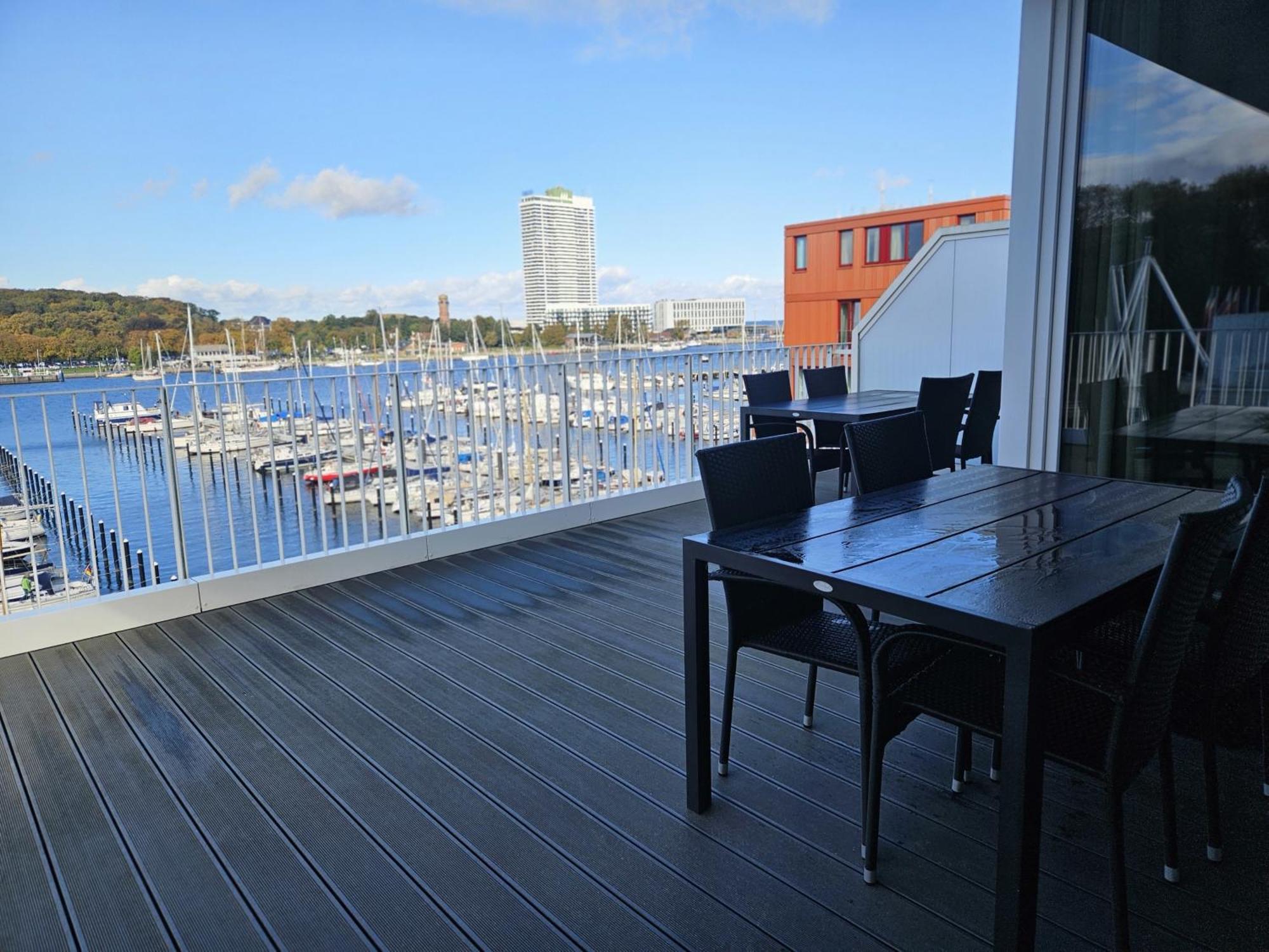 App 18 Penthouse 